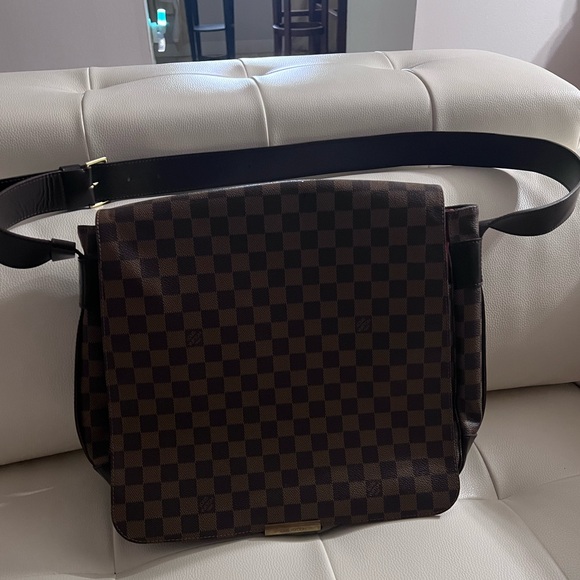 LOUIS VUITTON Messenger Shoulder bag !! - Picture 2 of 12